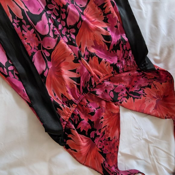 Le Chateau Silky Cocktail Dress (Size XS) - Picture 6 of 7